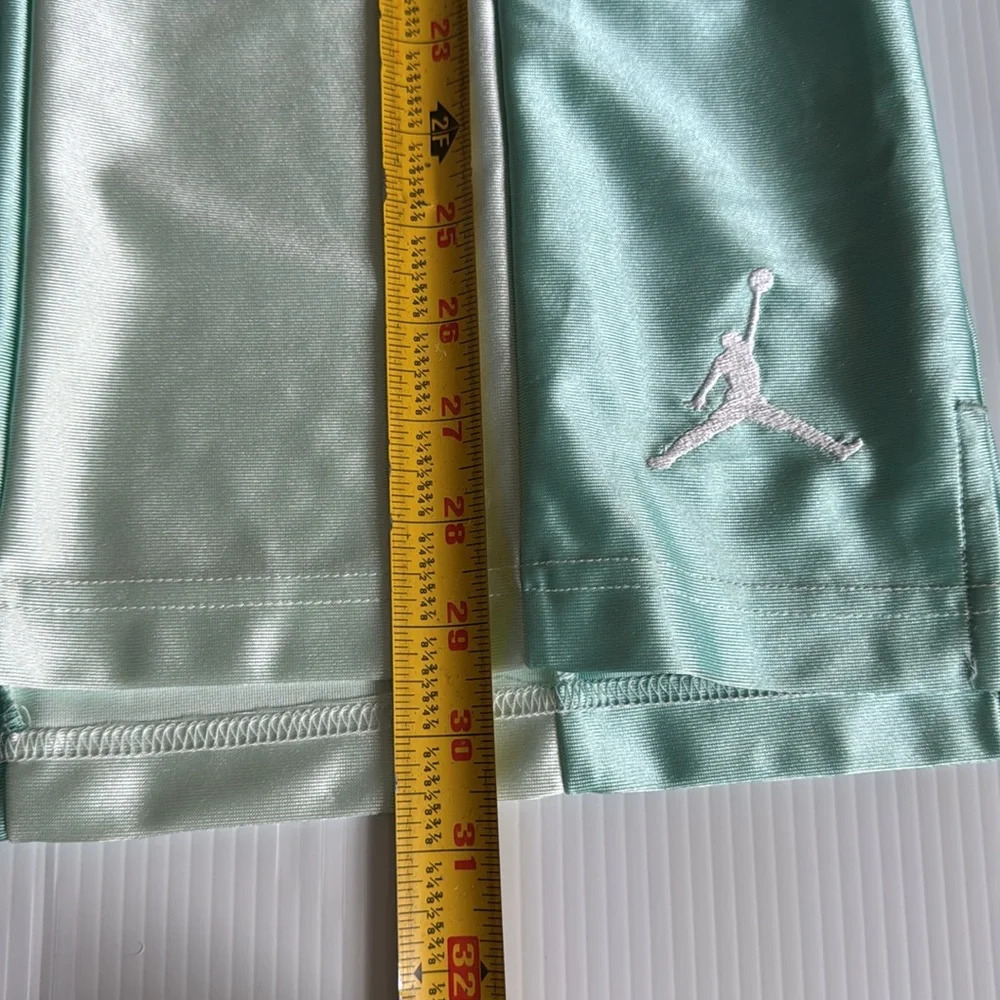 Air Jordan Mint Green Nike Jumpman Tank Top.  Men’s XS